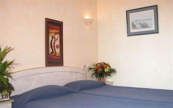 Hotel La Garoupe-gardiole 3*